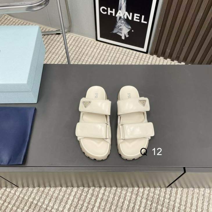 Picture of Prada Slippers _SKUPradasz35-40J0202177